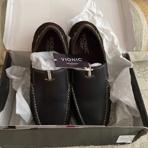 Vionic Spring Lloyd Slip On Boat Shoes 